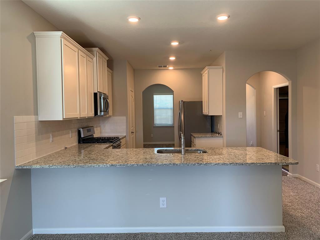 321 Zimmet Drive Property Photo 6
