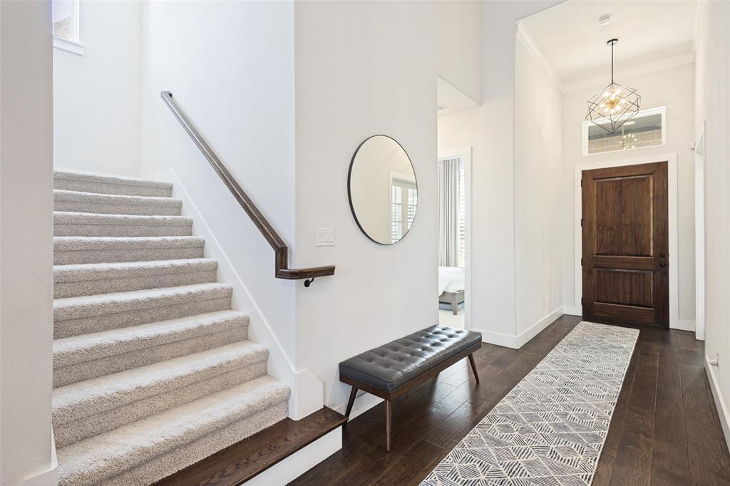 15018 Crape Myrtle Road Property Photo 3