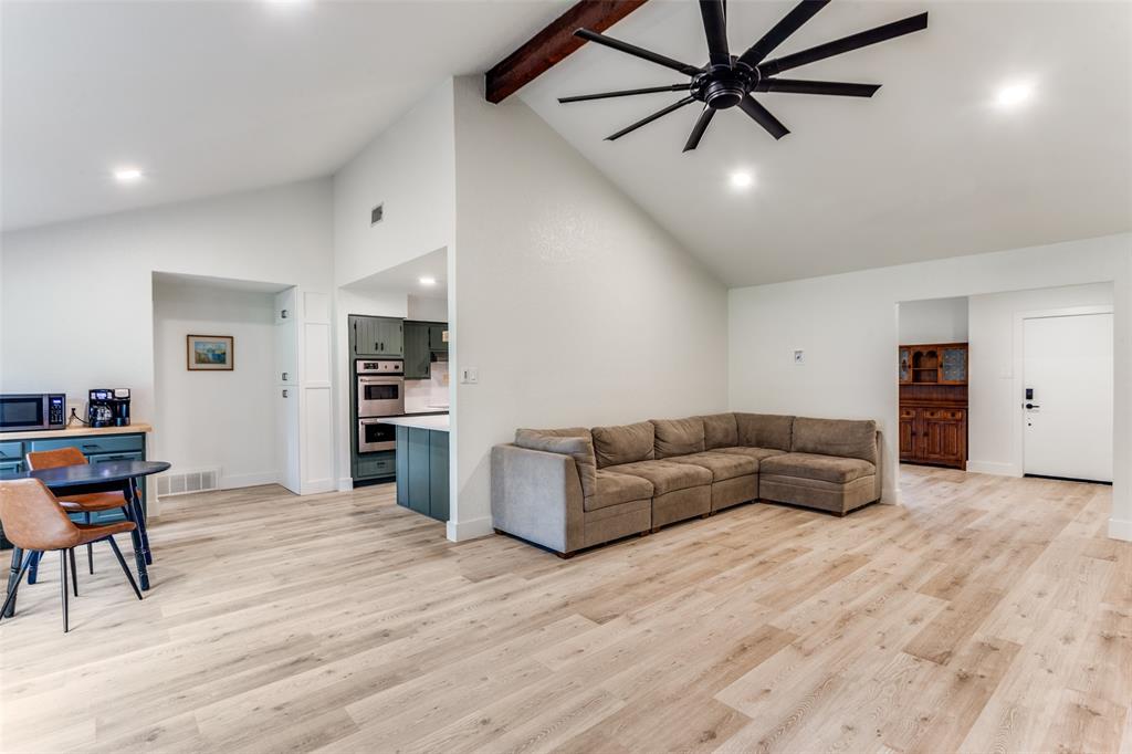 3013 Cactus Road Property Photo 4
