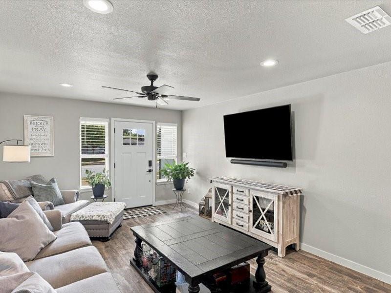 108 Joe White Street Property Photo 7