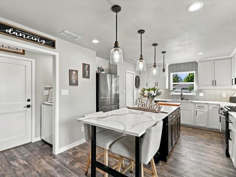 108 Joe White Street Property Photo 10