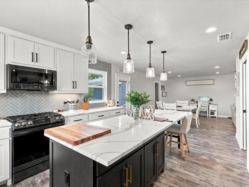 108 Joe White Street Property Photo 13