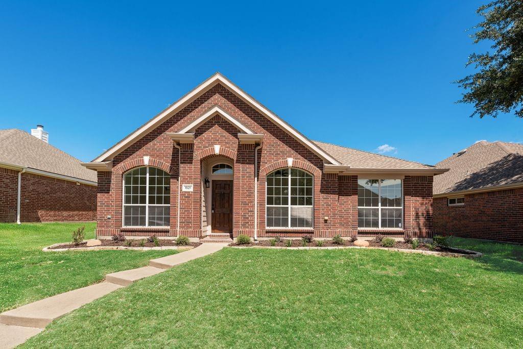 1521 Silver Spur Drive Property Photo 1