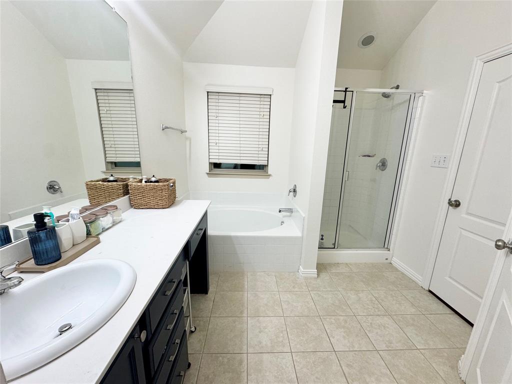 4900 Lemon Grove Drive Property Photo 10