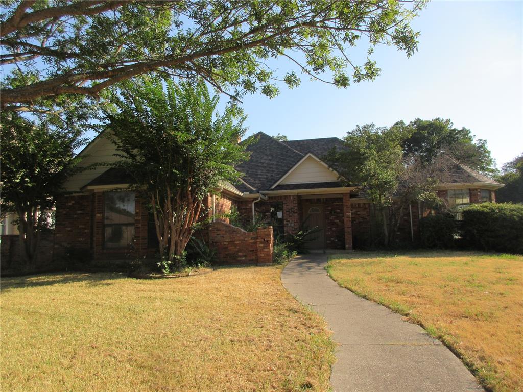 1823 Green Tree Lane Property Photo 1