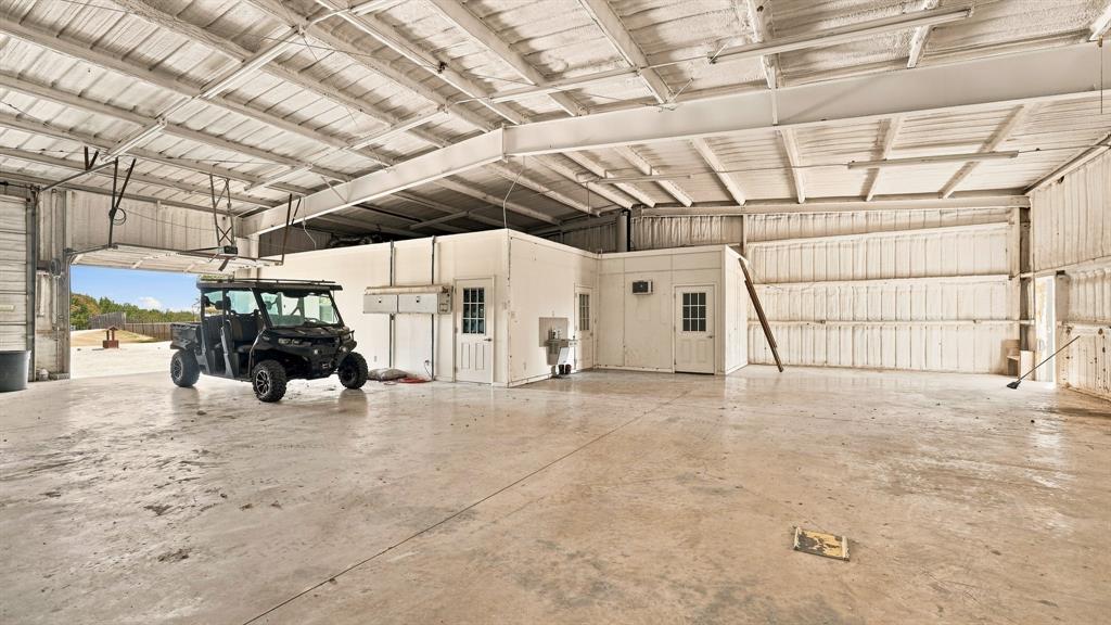 11918 Riek Road ! Property Photo 6
