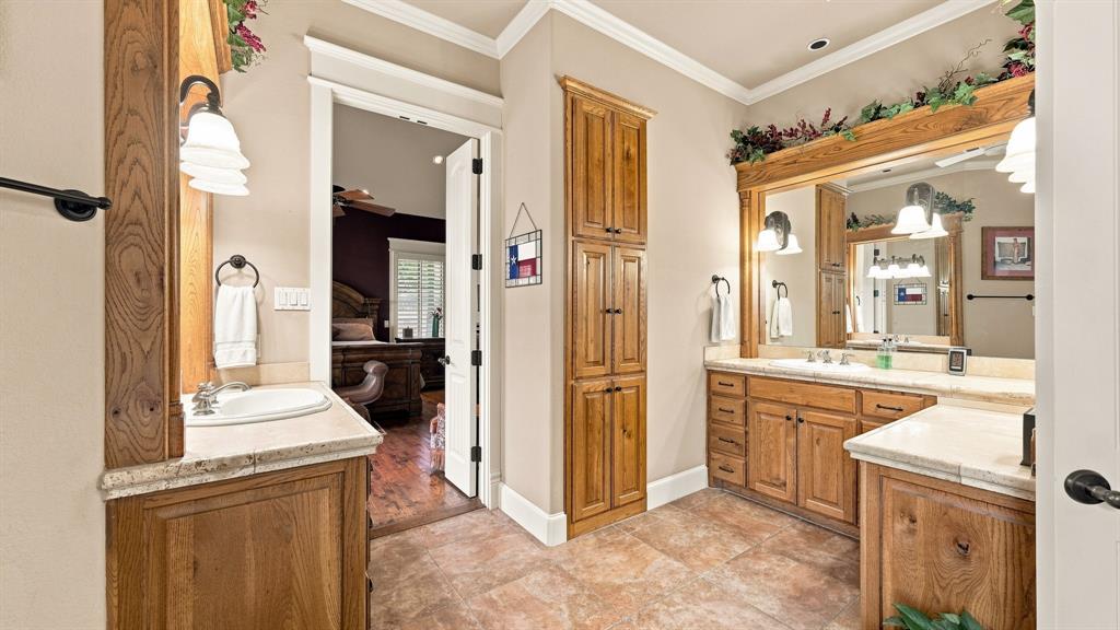 11918 Riek Road ! Property Photo 24