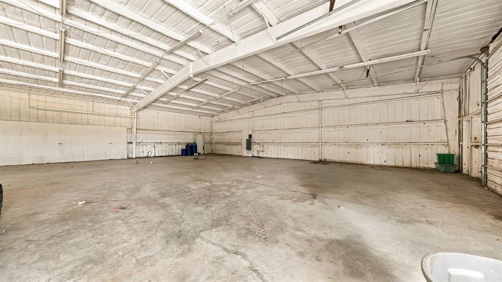 11918 Riek Road ! Property Photo 36