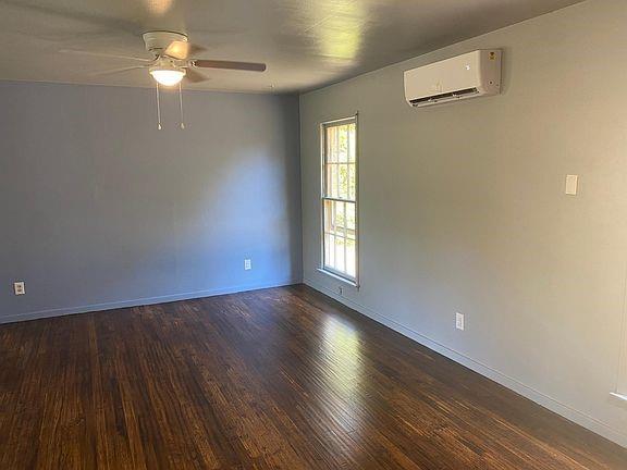 6343 Parkdale Drive Property Photo 2
