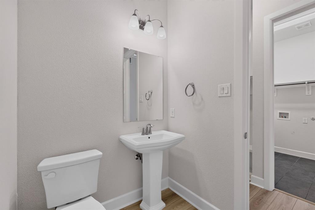 1600 Trellis Drive Property Photo 14