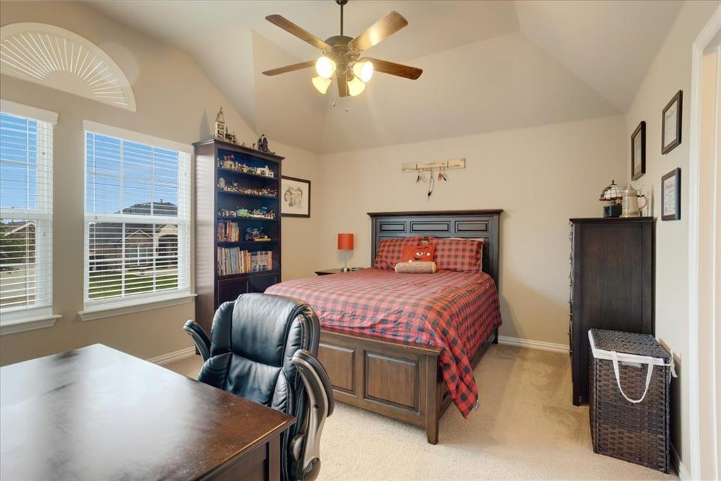 319 Westphalian Drive Property Photo 7