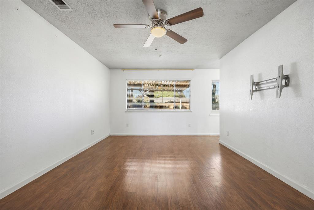 2417 Idlewood Drive Property Photo 17