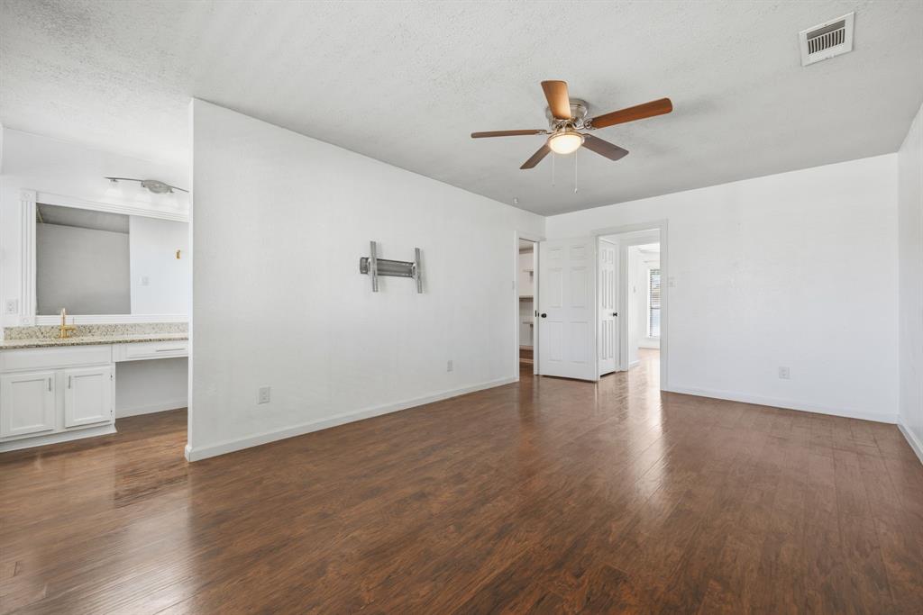 2417 Idlewood Drive Property Photo 18
