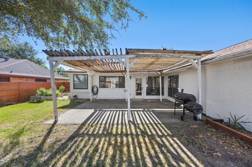 2417 Idlewood Drive Property Photo 24