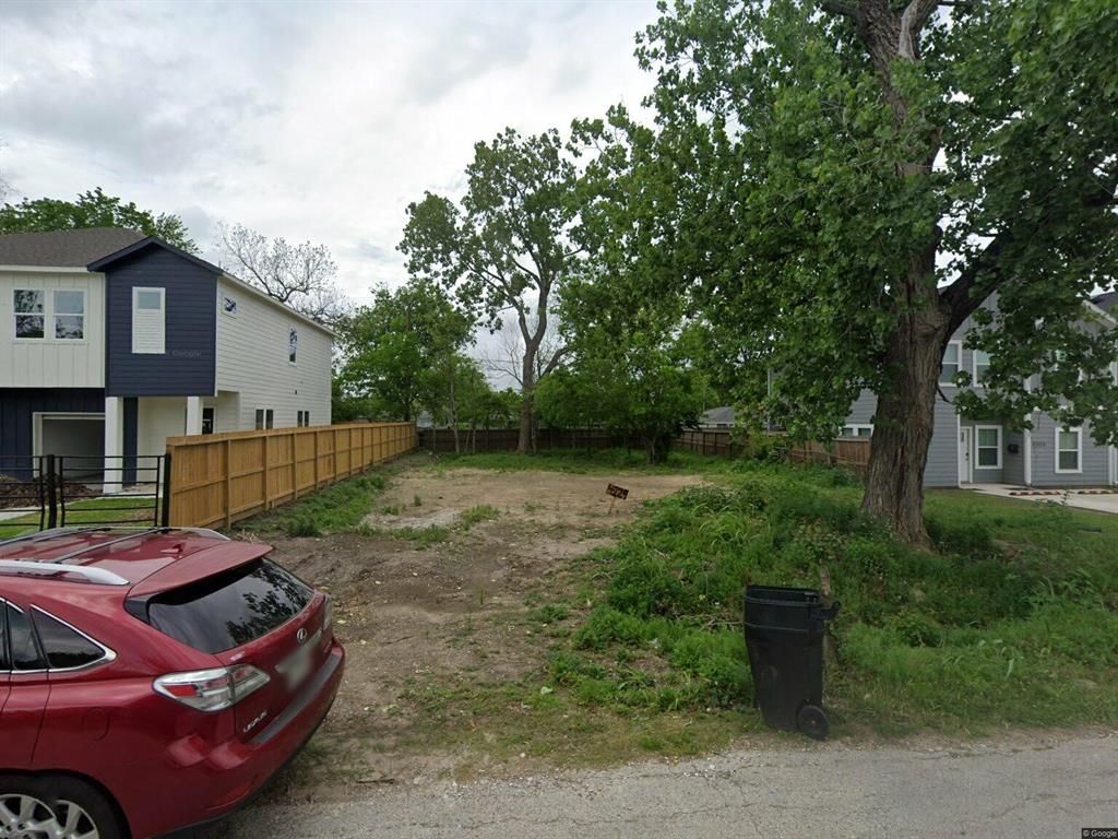 4129 Clover Property Photo 1