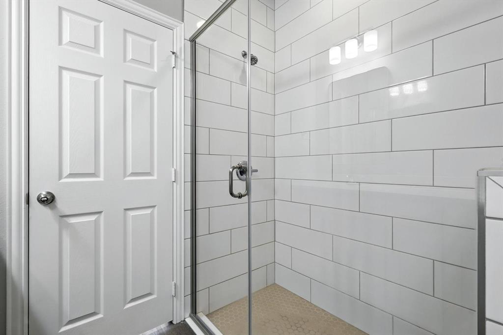 212 Wayside Court Property Photo 14