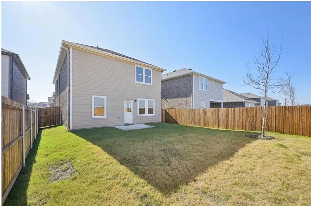 2013 Meadow Park Drive Property Photo 4