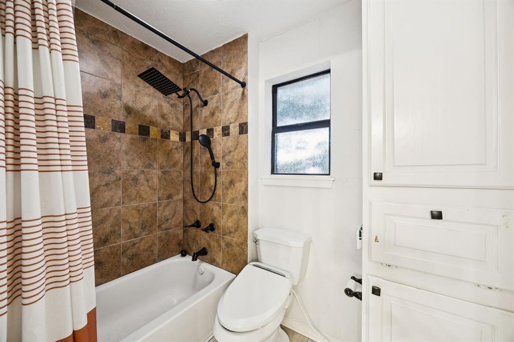 801 Whitehall Drive Property Photo 17