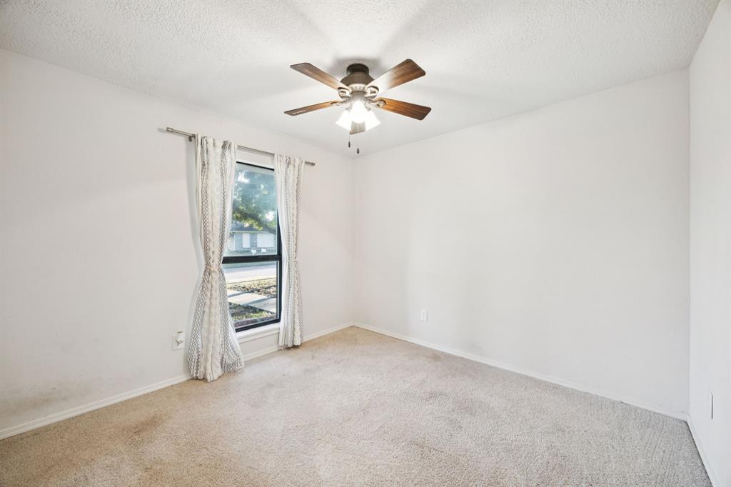 801 Whitehall Drive Property Photo 18
