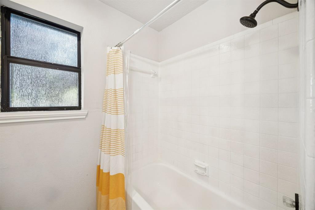 801 Whitehall Drive Property Photo 23