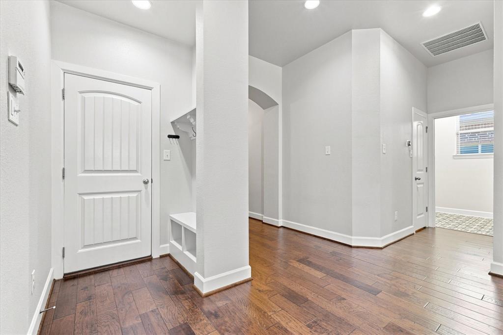 1209 9th Street Property Photo 6