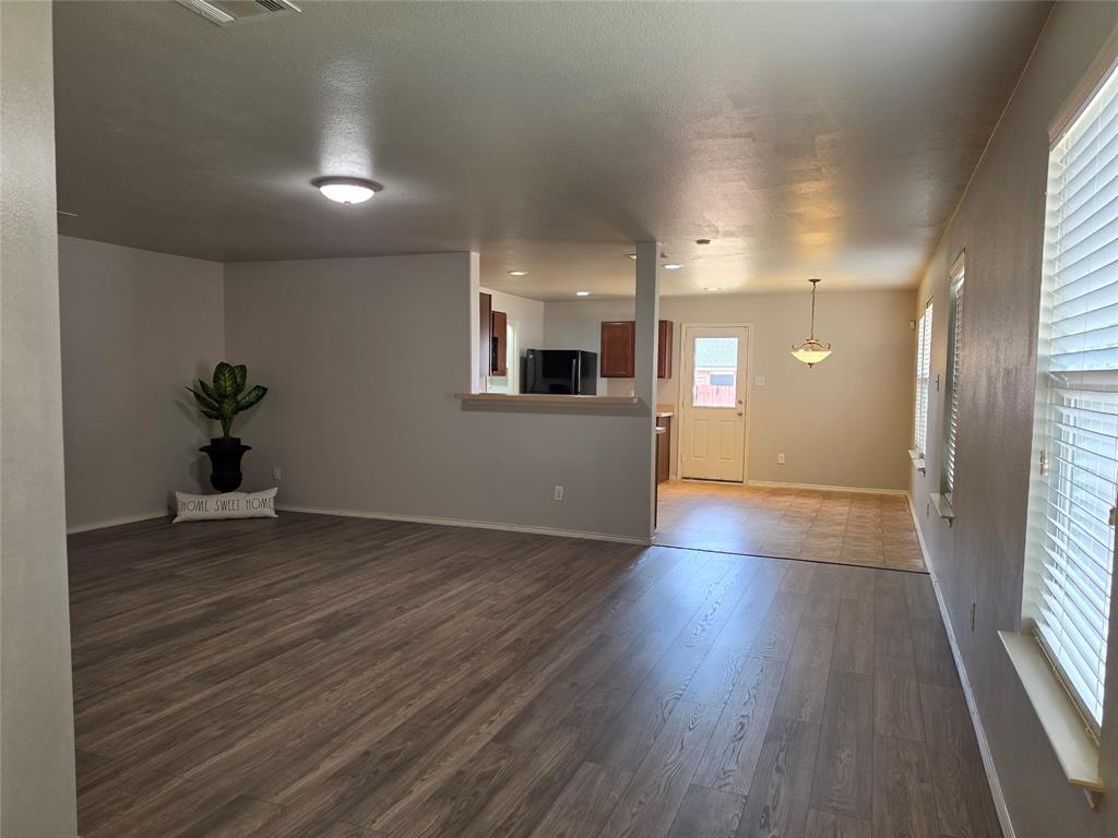 6012 Fantail Drive Property Photo 2