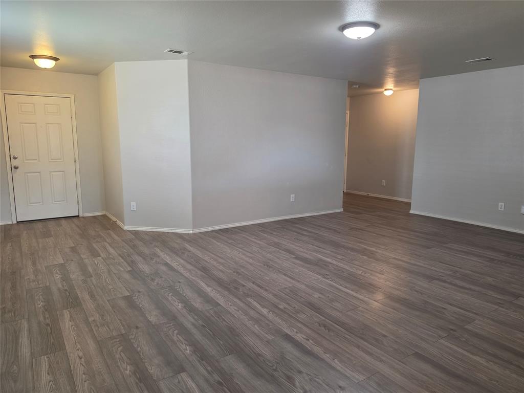 6012 Fantail Drive Property Photo 3