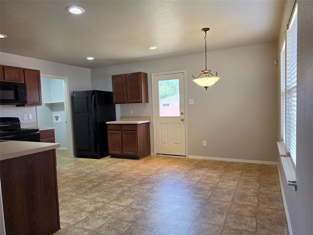 6012 Fantail Drive Property Photo 5
