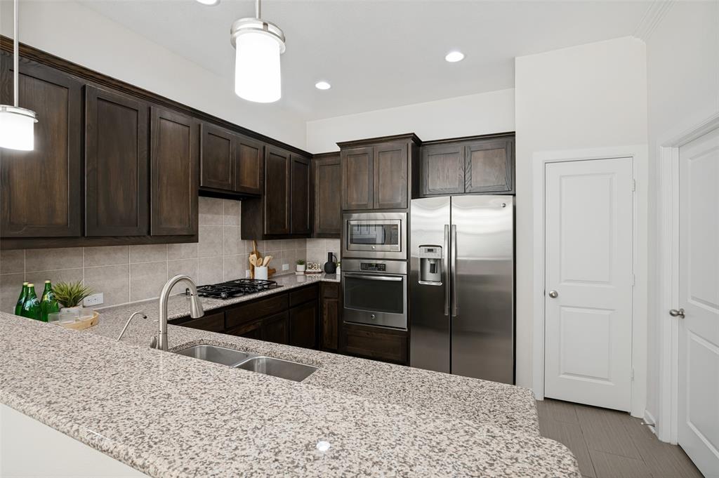 1046 Lone Ivory Trail Property Photo 13