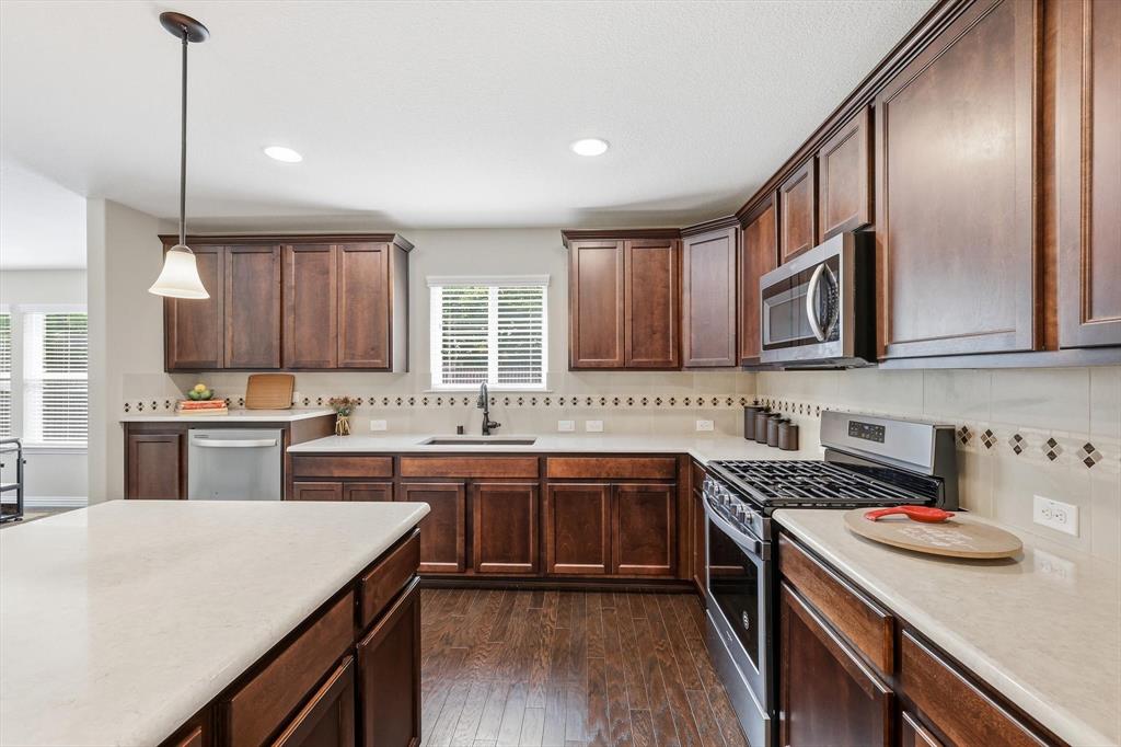 8915 Twin Pines Lane Property Photo 14