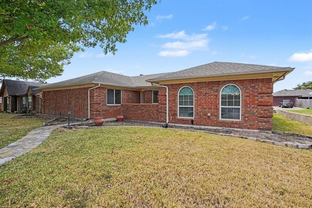 7321 Augusta Circle Property Photo 2