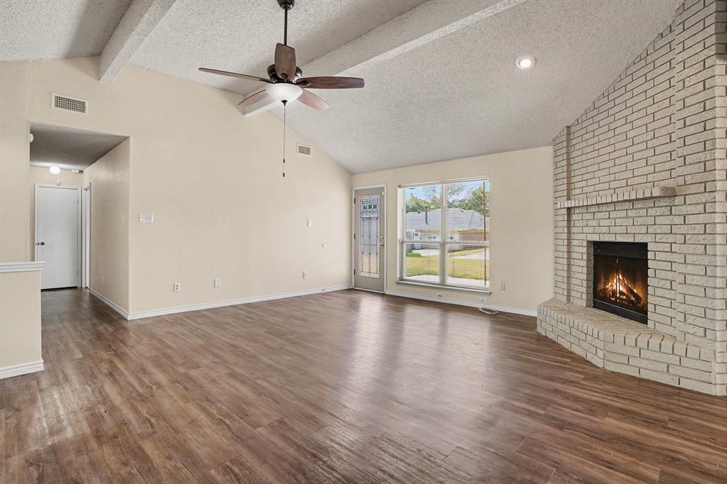 7321 Augusta Circle Property Photo 4