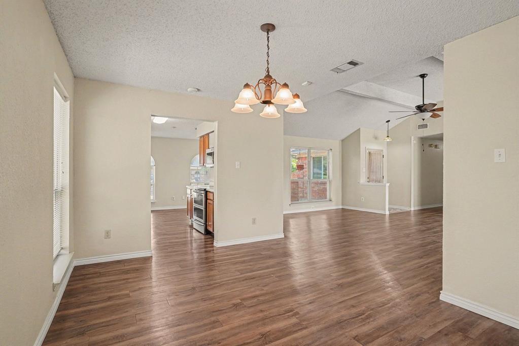 7321 Augusta Circle Property Photo 8