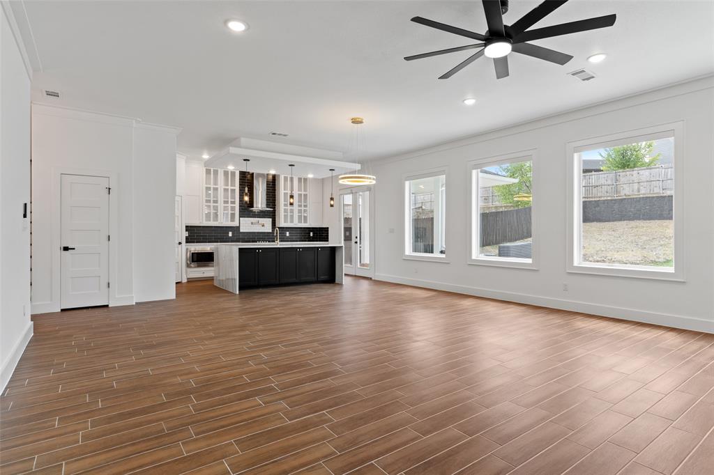 9053 Quarry Hill Court Property Photo 10