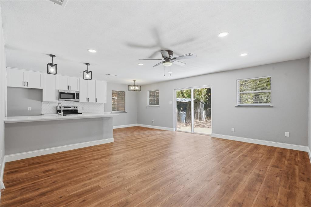 7024 Payte Lane Property Photo 2