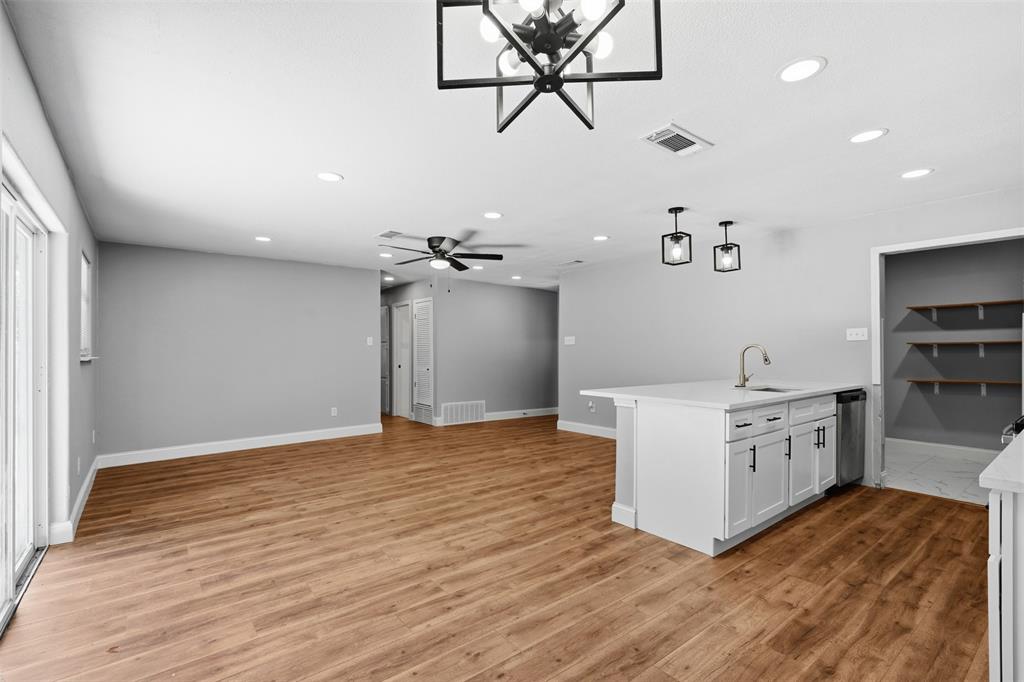 7024 Payte Lane Property Photo 4