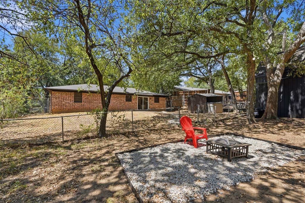 7024 Payte Lane Property Photo 23