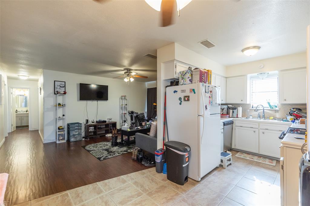 3801 Kellye Court Property Photo 10