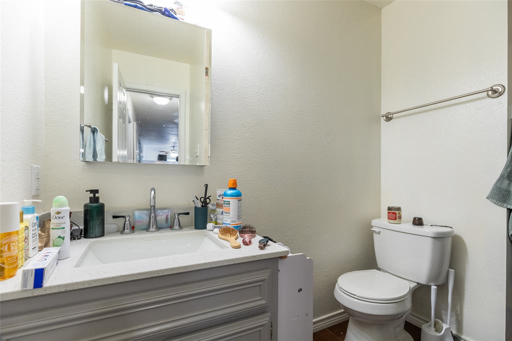 3801 Kellye Court Property Photo 18