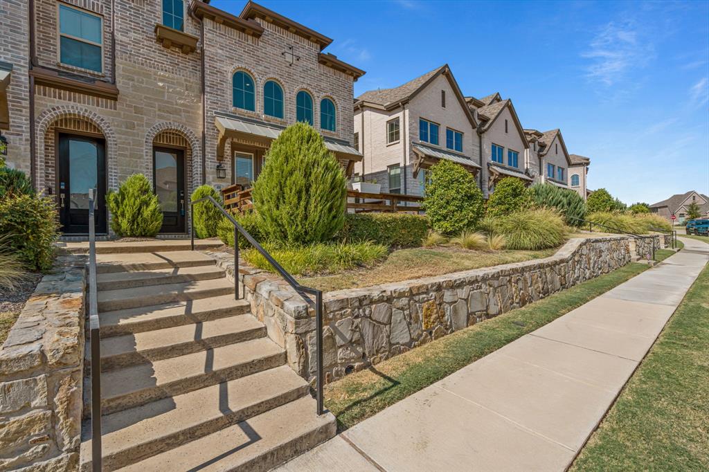400 Blue Creek Cove Property Photo 3