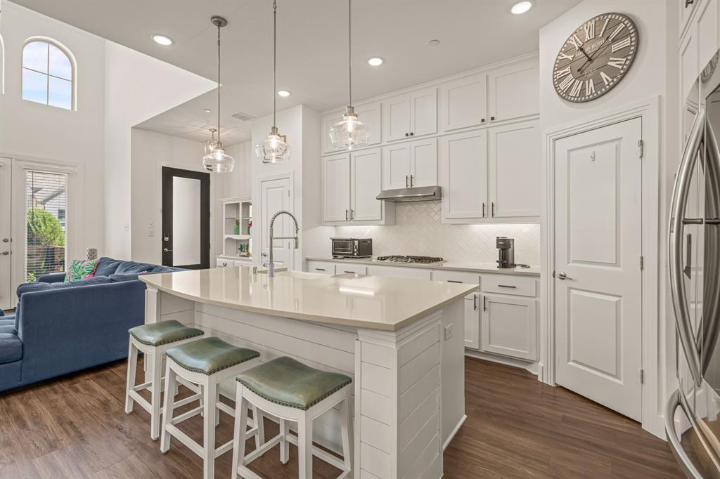 400 Blue Creek Cove Property Photo 11