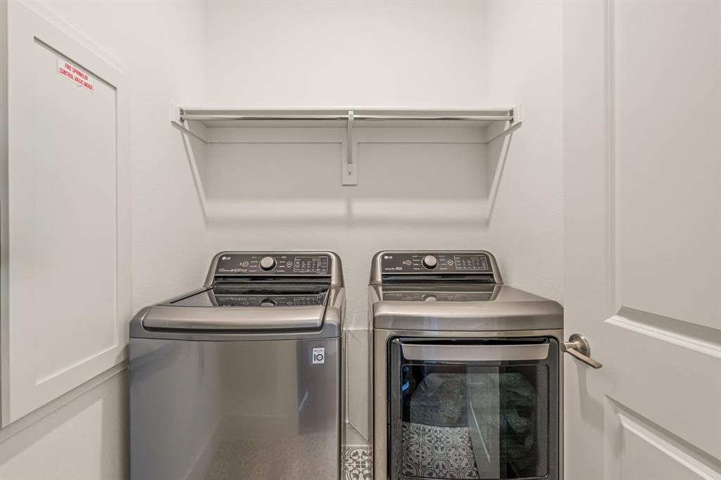 400 Blue Creek Cove Property Photo 15