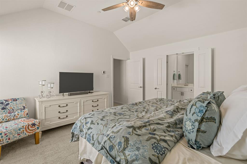 400 Blue Creek Cove Property Photo 22