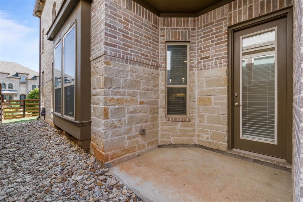 400 Blue Creek Cove Property Photo 25