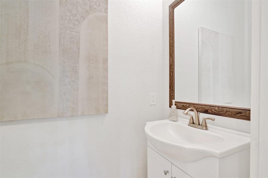 10827 Wallbrook Drive Property Photo 20
