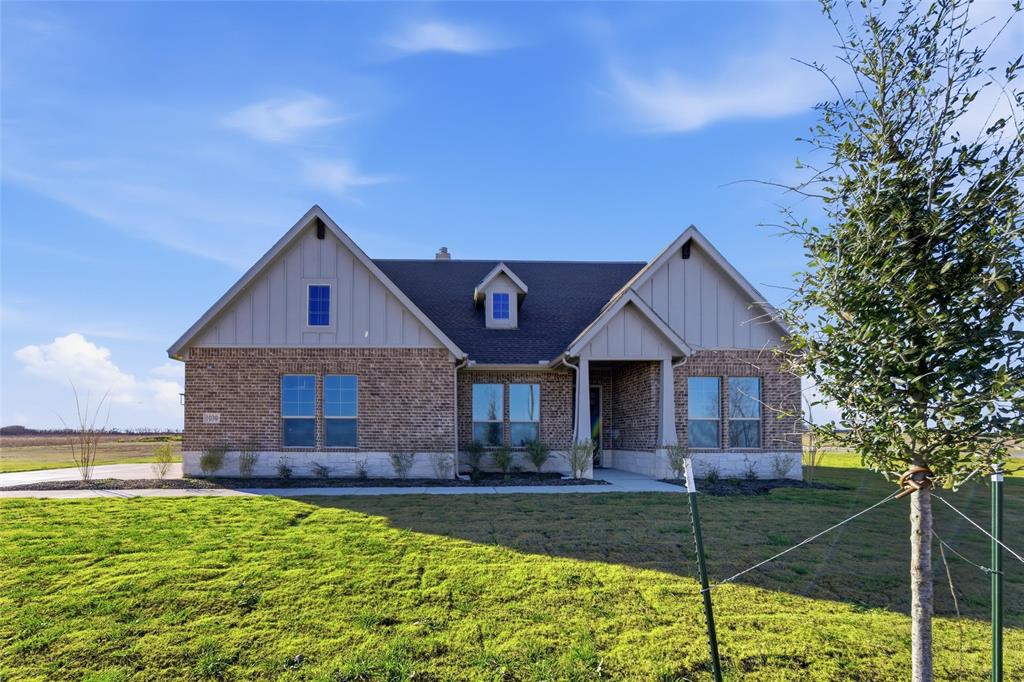 1030 County Road 200 Property Photo 2