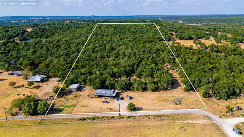 1024 N Keller Road Property Photo 1