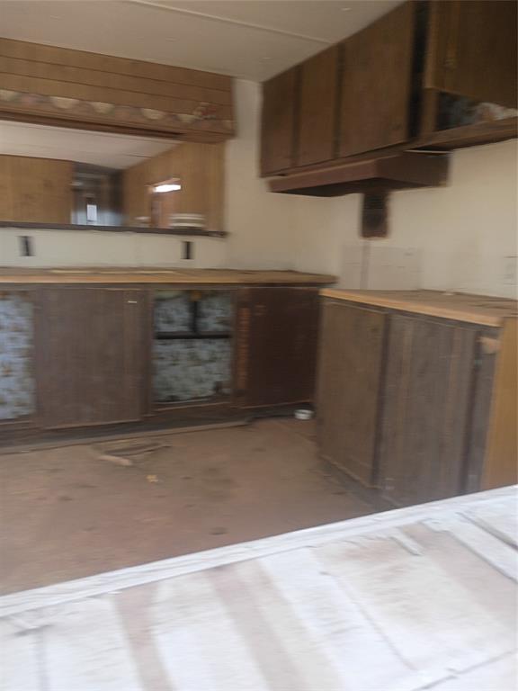 516 Ne Ave G Property Photo 6