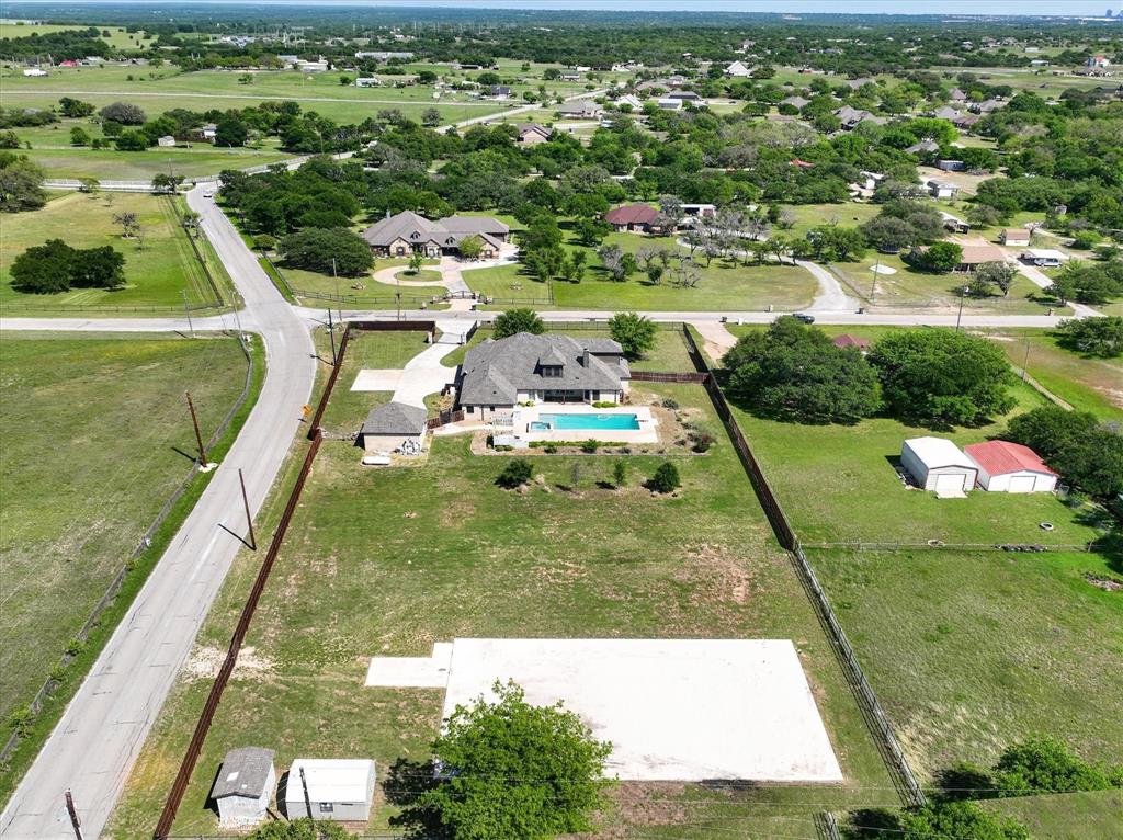 2000 Adams Lane Property Photo 36