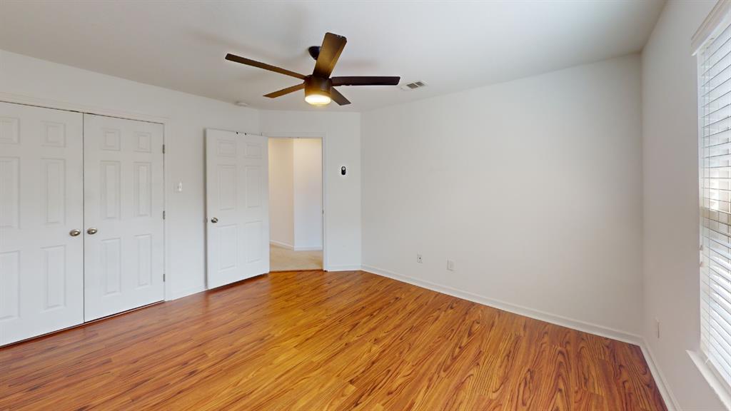 9432 Timberleaf Drive Property Photo 17